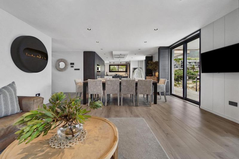 5 Bedroom Property for Sale in Bantry Bay Western Cape